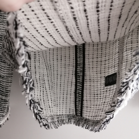 Rebecca Taylor Bouclé Tweed Top Fringe Hem Round Neck Heather Gray Blouse 6 - Picture 7 of 16